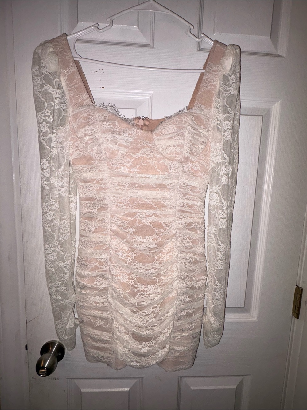 Lace Long-Sleeve Bodycon Dress in Blush
